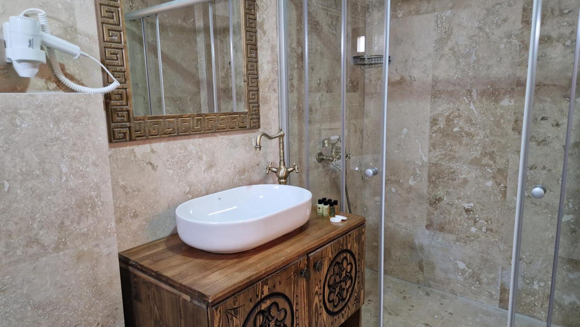 Elite Rose Cappadocia Hotel Ючхисар Екстериор снимка